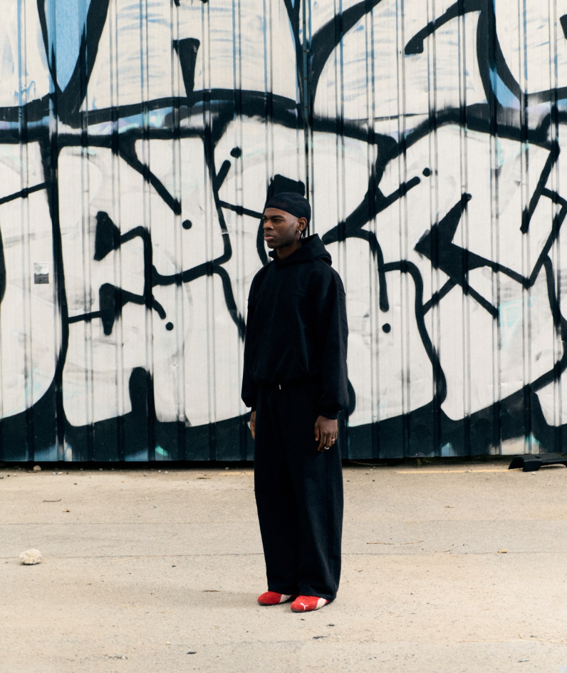 [badge] Model is 183cm — size L